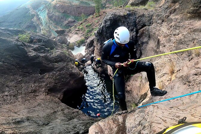 Canyoning in Gran Canaria: The Hidden Waterfalls and Magic Pools - Caves, mountain views, and the snack break in a real spot