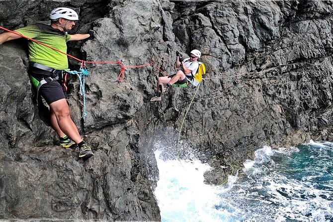Coasteering Gran Canaria: The Atlantic Mountains Adventure Route - Sea Climbing Along the Coast and the Chain Pass Moment