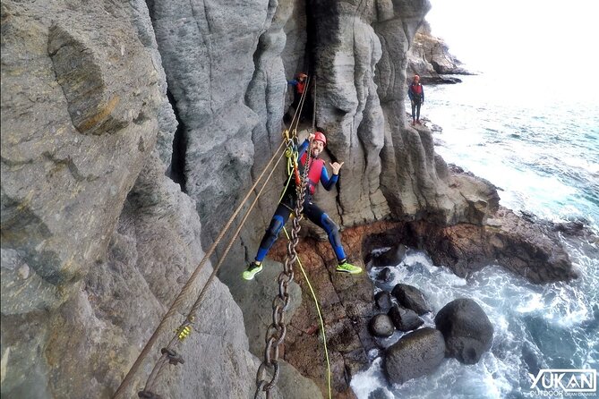 Coastering in Gran Canaria (Aquatic Route in the ocean cliffs) - Fitness, Group Size, and Pacing: Who This Fits Best