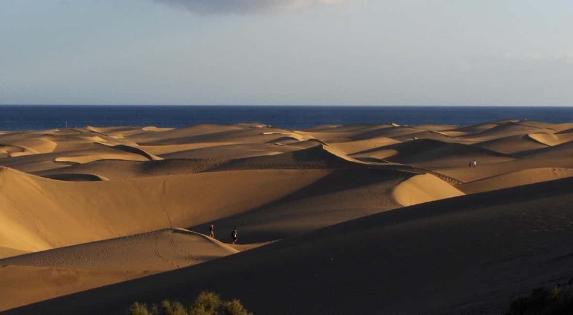 e-Scooter Step Kickstart Guided Tour: Sightseeing Maspalomas - Faro de Maspalomas lighthouse: classic point-and-pronounce sightseeing