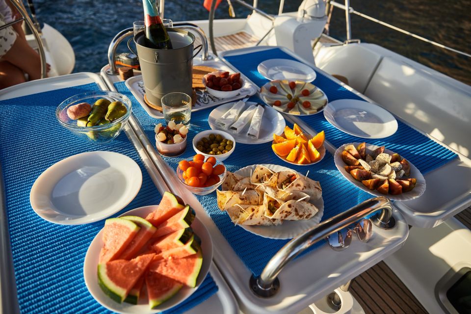 From Puerto de Mogán: Sailboat Trip with Food and Drinks - Pickup, Timing, and How Not to Miss the Boat