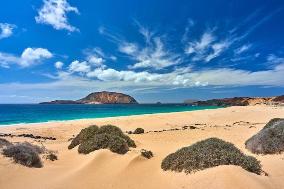 Graciosa Island: Jeep Safari Playa De las Conchas - Key stops and why they matter