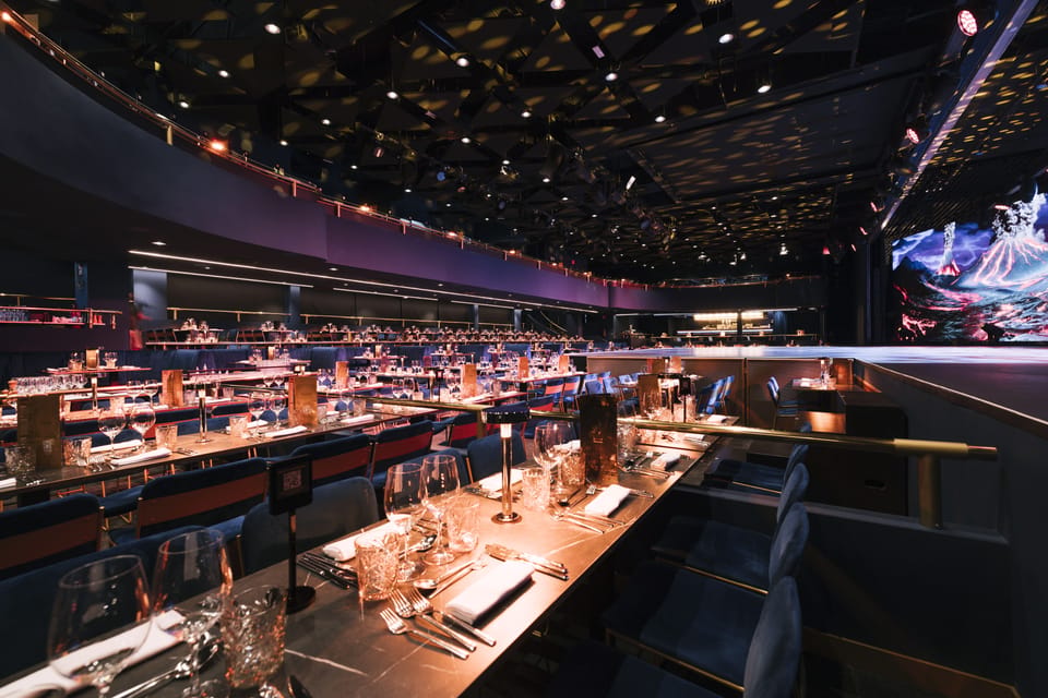 Gran Canaria: Origen Dinner Show at Sala Scala - Live music, dance, acrobatics, and the production effects