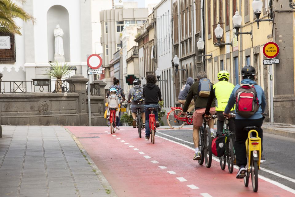 Las Palmas de Gran Canaria: Guided City Tour by Bike - Triana neighborhood lanes and Santa Catalina Park festival energy