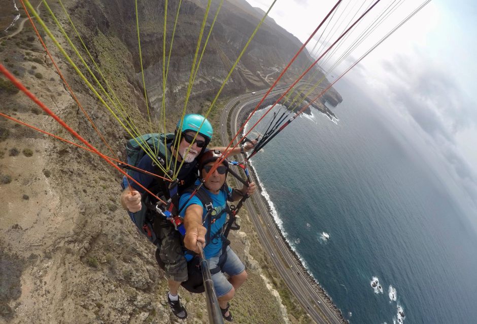 Las Palmas: tandem paragliding flights for everyone - Safety briefing: what you learn before you run