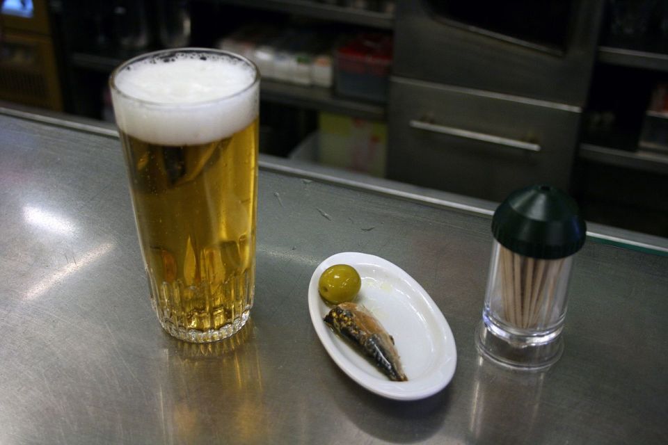 Las Palmas: Tapas and Drinks in the Beauty of the Old City - Why This Las Palmas Tapas Tour Feels Local Fast