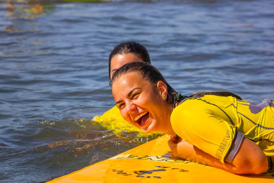 Playa del Inglés Maspalomas: High Quality Surf Classes - Gear included: wetsuit, board, leash, rash vest, and why it helps