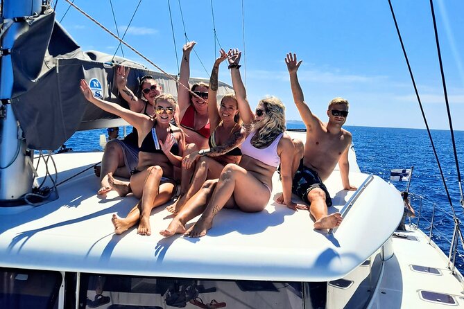 Private 4 hour Catamaran cruise in south coast of Gran Canaria - Cruising toward west views: Anfi del Mar from sea level