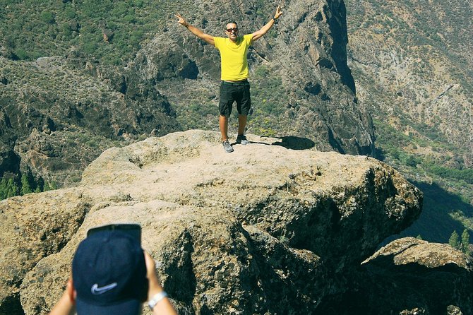 Roque Nublo: hiking on volcanoes with Sky Rebels - Barranco de Fataga: Palm Valley Views First